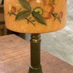 Unusual Beehive shape English lamp hand painted End of Day font - Image 2
