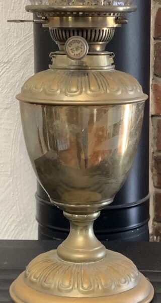 Hinks oil lamp c1895, patented No. 2 duplex rise and fall burner, original chimney - Image 3