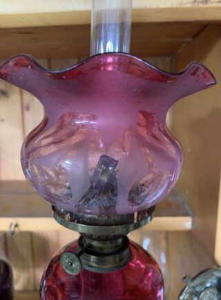 Original Piano/Peg Cranberry oil lamp c1895 - Image 3