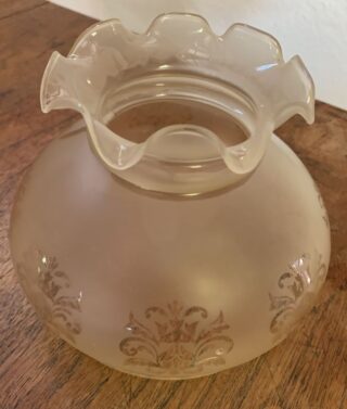 5 3/4" Amber tinged glass shade with scalloped top - Image 2
