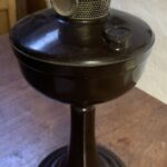 Aladdin model 1609 Bakelite 'Personal' oil lamp, c1950, walnut finish - Image 2