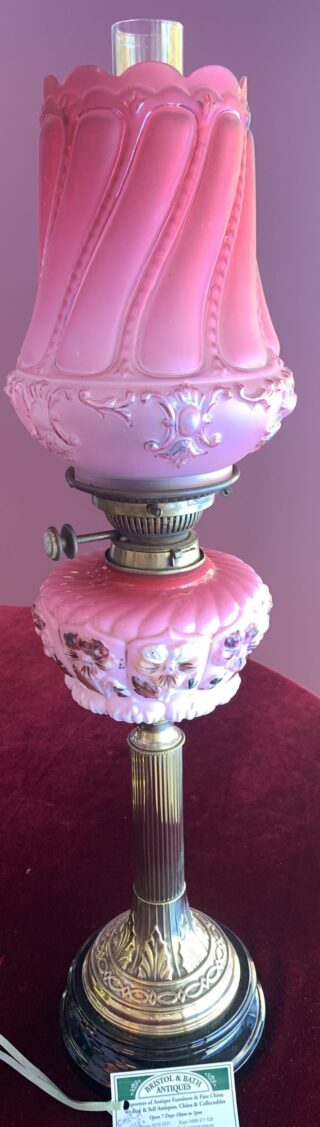 Hinks Banquet lamp cranberry vaseline glass font, Hinks collar and burner
