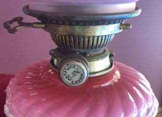 Hinks Banquet lamp cranberry vaseline glass font, Hinks collar and burner - Image 4