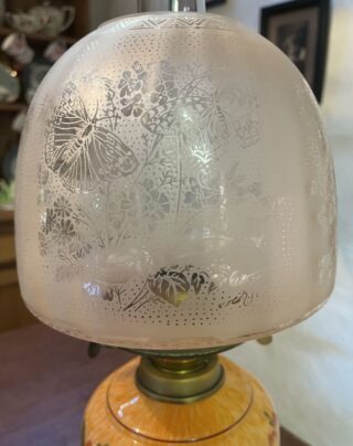 Unusual Beehive shape English lamp hand painted End of Day font - Image 6