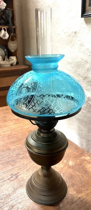 Veritas marked brass oil lamp, Matador burner, blue shade