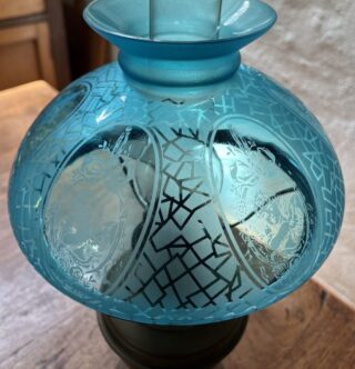 Veritas marked brass oil lamp, Matador burner, blue shade - Image 3