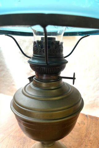 Veritas marked brass oil lamp, Matador burner, blue shade - Image 4