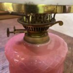 Pink British table oil lamp - Image 4