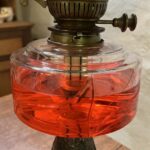 Victorian table lamp cast iron base patterned cut glass font - Image 2