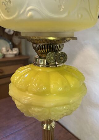British lamp yellow font ceramic base brass fluted column - Image 2