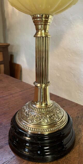 British lamp yellow font ceramic base brass fluted column - Image 4
