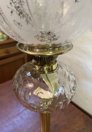 English Oil lamp crystal font brass column and ceramic base - Image 3