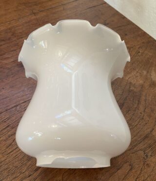 3 3/4" Opal tulip glass shade - damage to base - Image 3