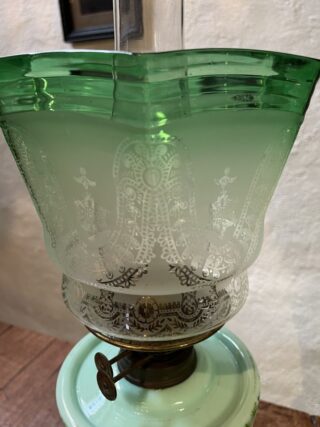 Uranium Victorian table lamp - Image 6