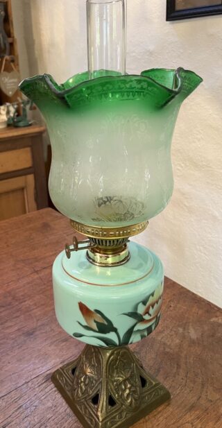 Victorian hand painted font lamp - Image 4