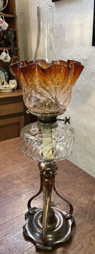 Arts & Crafts lamp, bronze plating