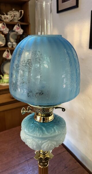 Banquet oil lamp with Victorian Blue glass font - Image 5