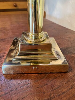 Brass Table oil lamp red swirl shade - Image 7