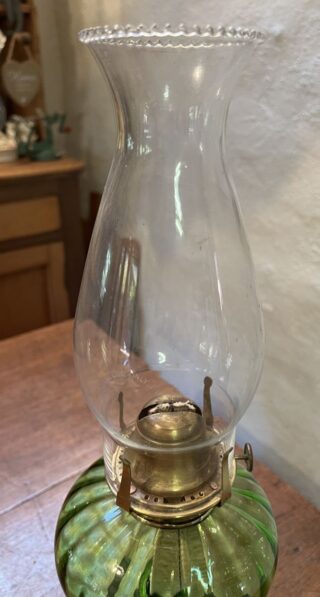Victorian oil lamp green optic glass font, rare marked chimney - Image 4