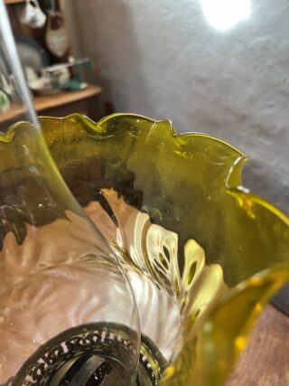Hinks brass table lamp, crystal cut font - Image 9
