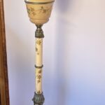 Messenger floor oil lamp extendable to 7 feet