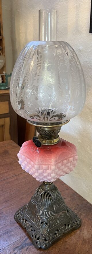 Table lamp basketweave cranberry to pink square font