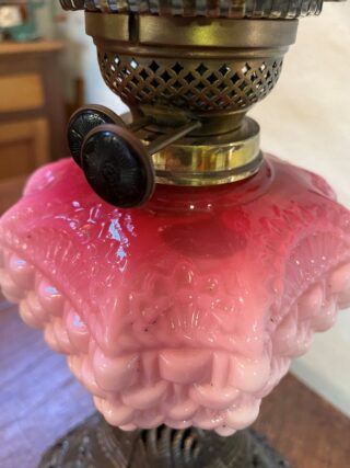 Table lamp basketweave cranberry to pink square font - Image 3