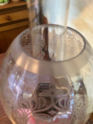 Table lamp basketweave cranberry to pink square font - Image 9