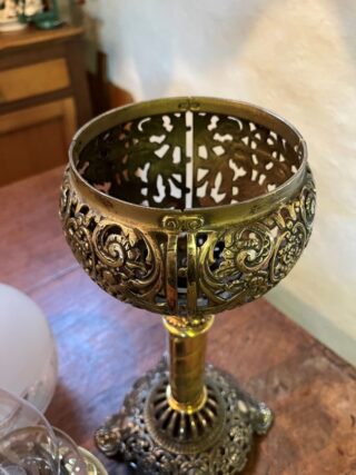 Bradley and Hubbard Banquet Lamp - Image 8