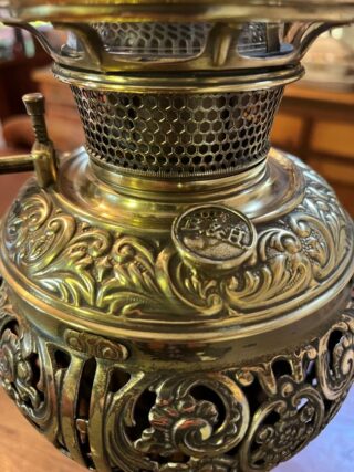 Bradley and Hubbard Banquet Lamp - Image 4