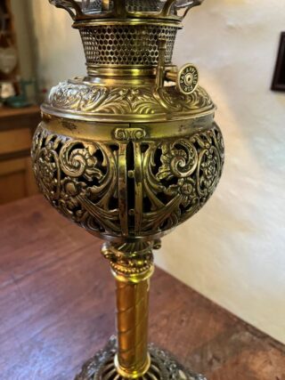 Bradley and Hubbard Banquet Lamp - Image 5
