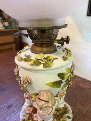 German Sitzendorf Cherub oil lamp - Image 4