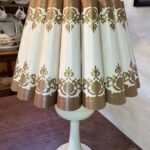 Aladdin Bakelite Cream 1609 Personal lamp